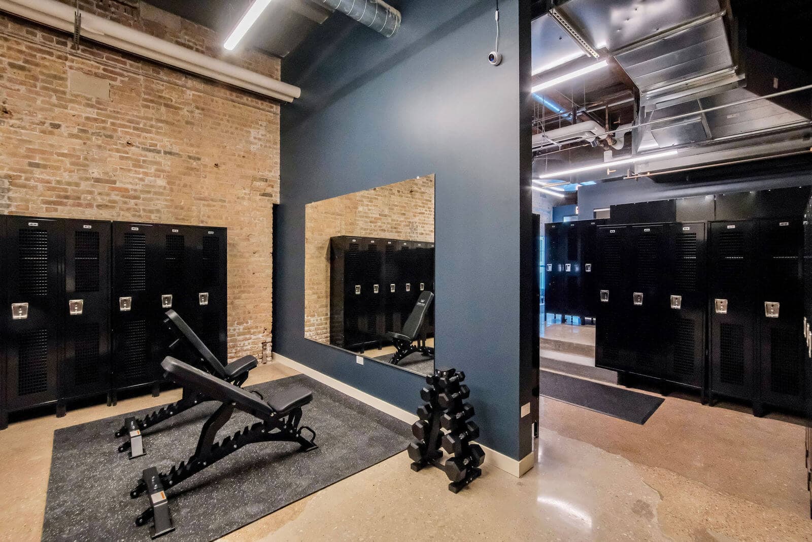 Goose Island Golf Club fitness center and locker room