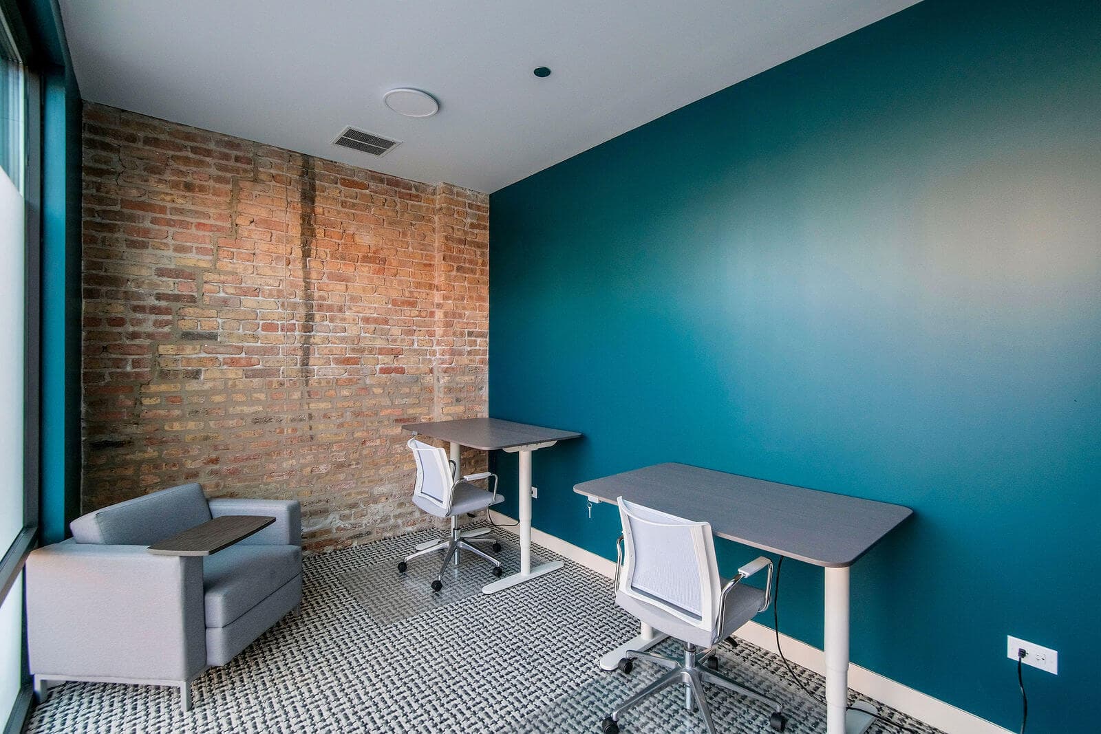 Goose Island Golf Club private office space for remote work